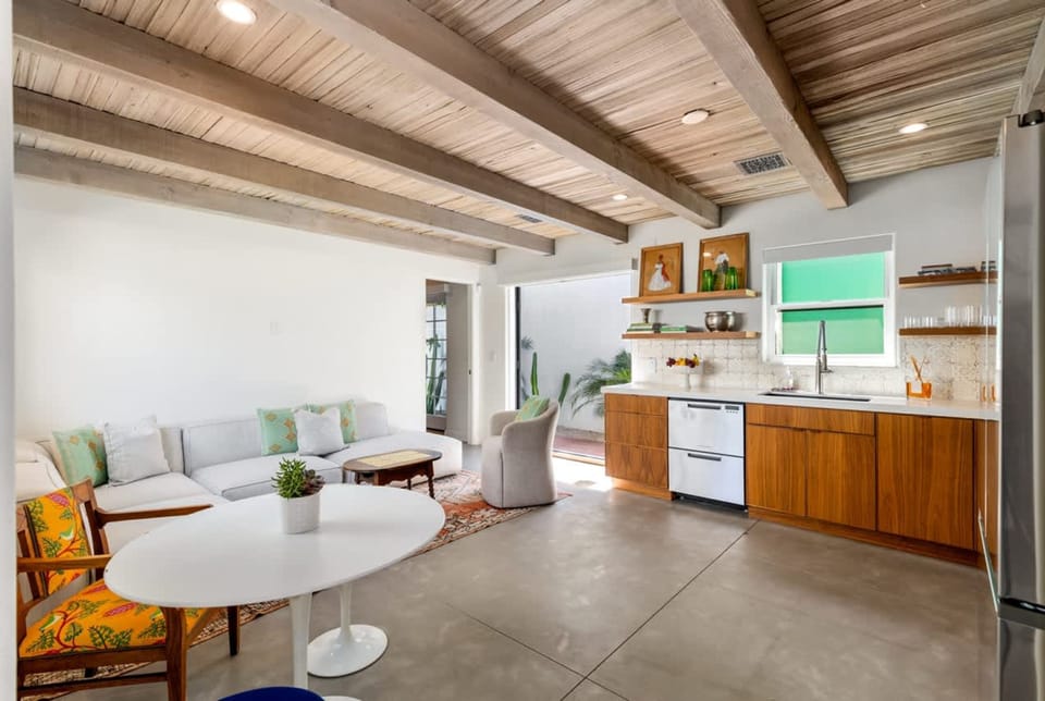 House | 4 bedrooms, Internet