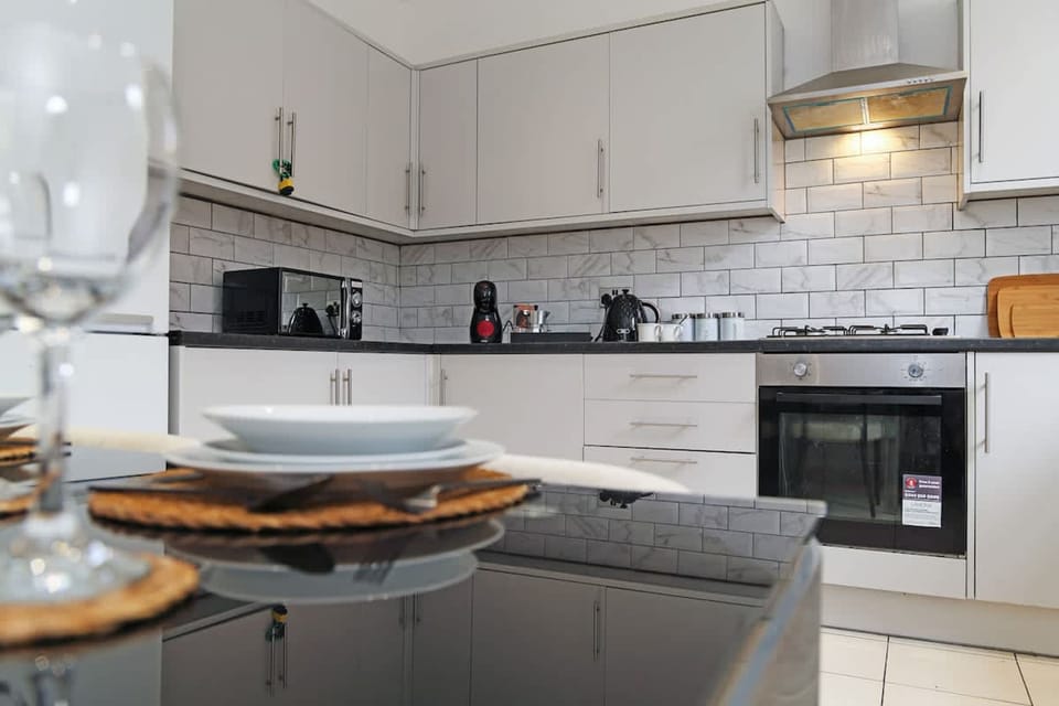 House | 4 bedrooms, Internet