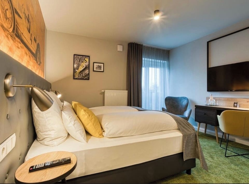Comfort Double Room | In-room safe, blackout drapes, soundproofing