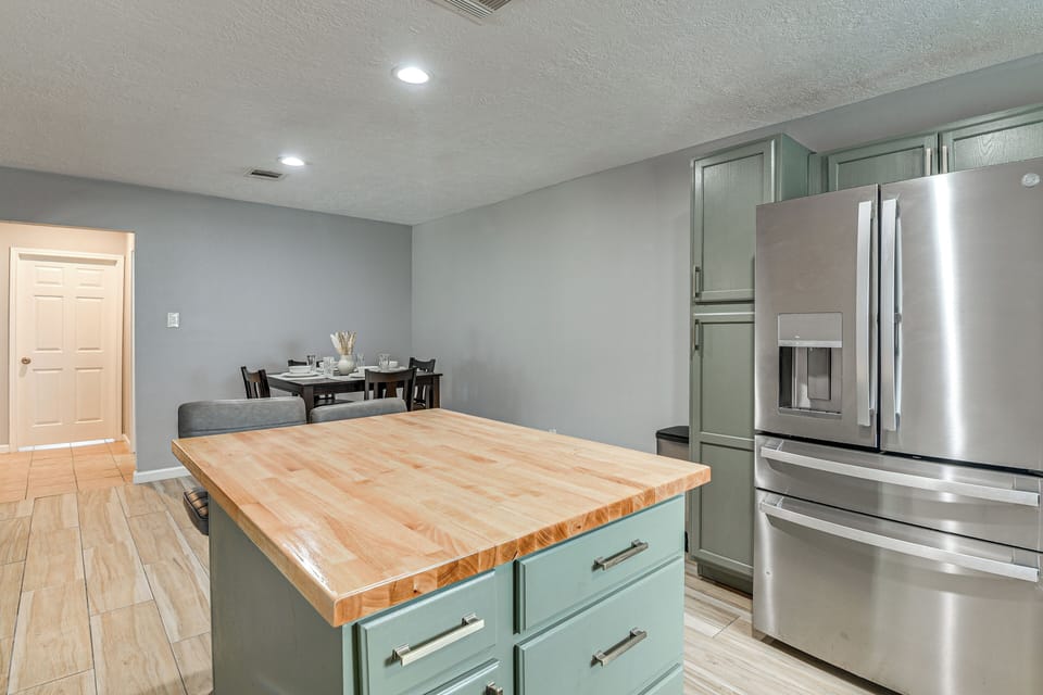 House (3 Bedrooms) | Interior