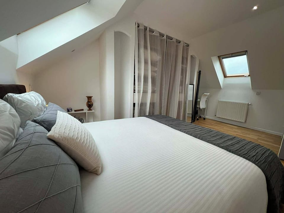 Iron/ironing board (on request), WiFi (free)