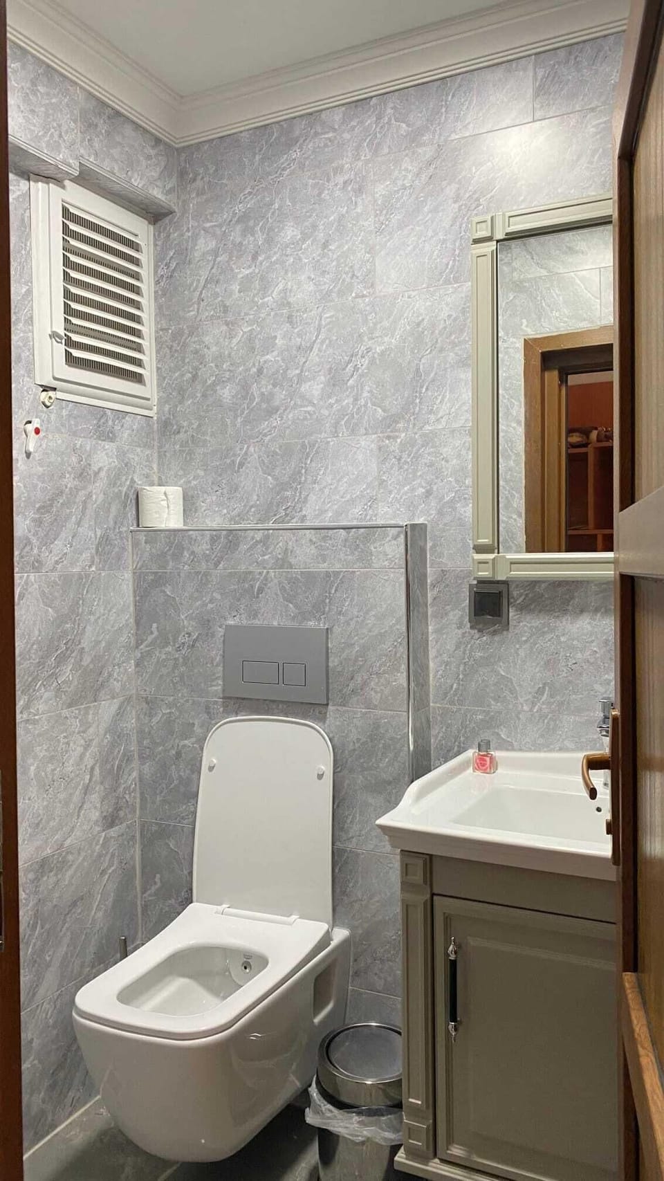 Classic Room, Balcony, Sea View | Bathroom | Hair dryer, towels, soap, shampoo