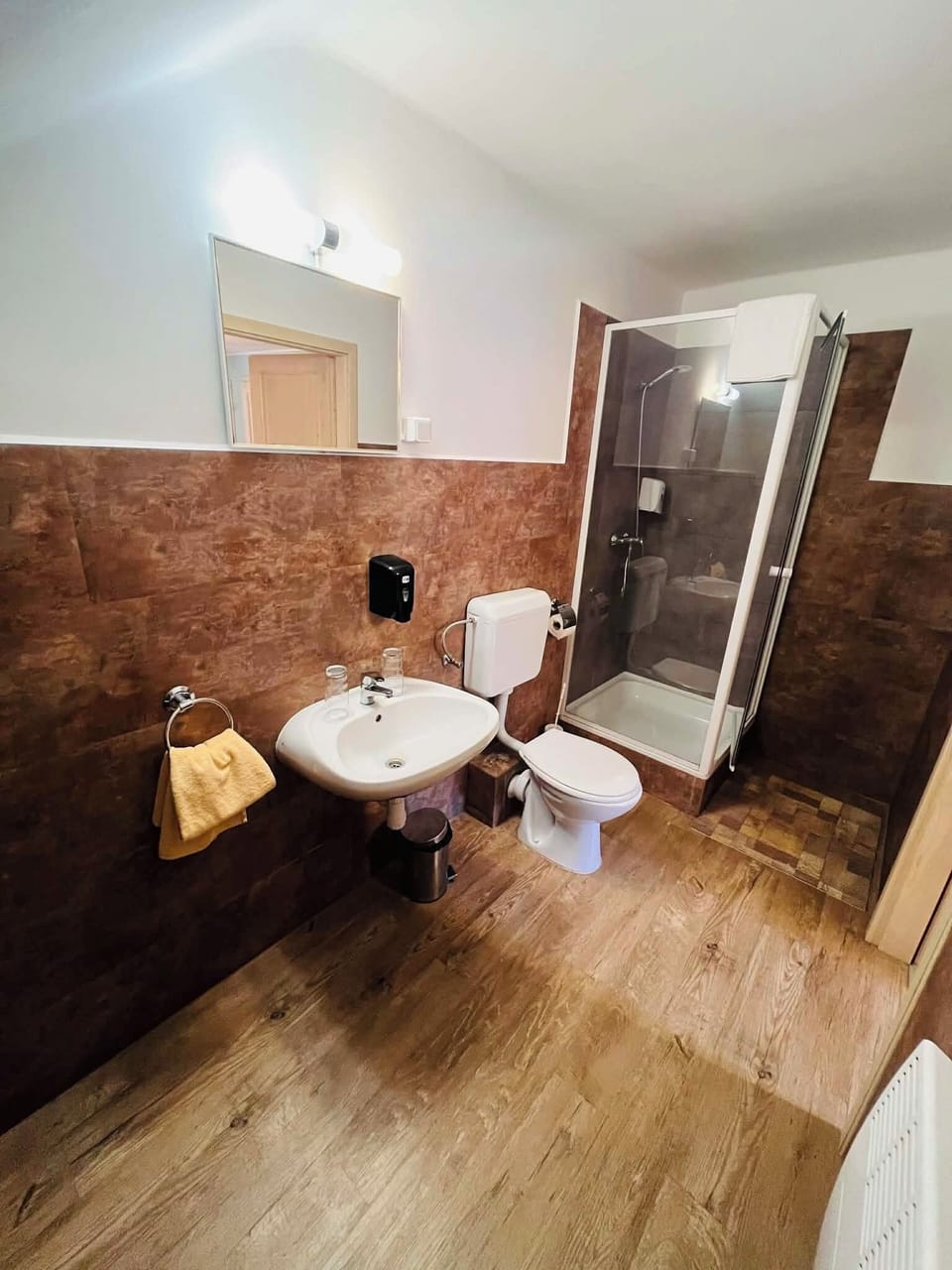 Classic Double Room, Courtyard View | Bathroom | Shower, towels, toilet paper