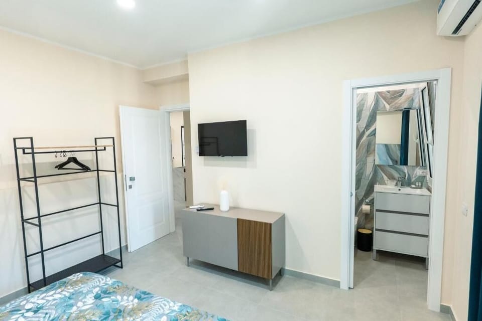 Double Room, Balcony, Beach View | Desk, laptop workspace, free WiFi, wheelchair access
