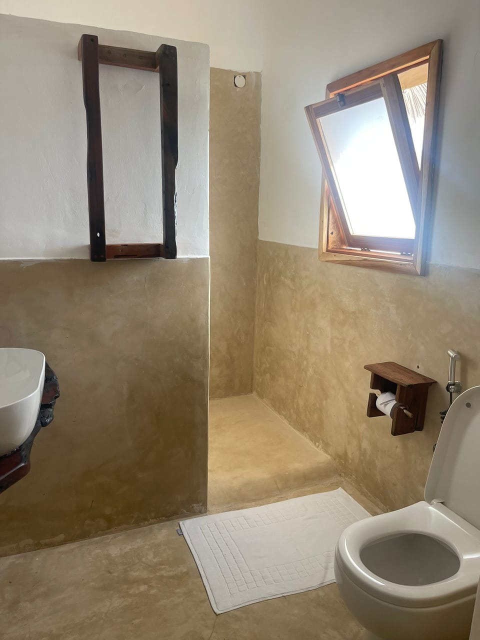 Double Room, Pool View | Bathroom | Shower, towels, soap, shampoo