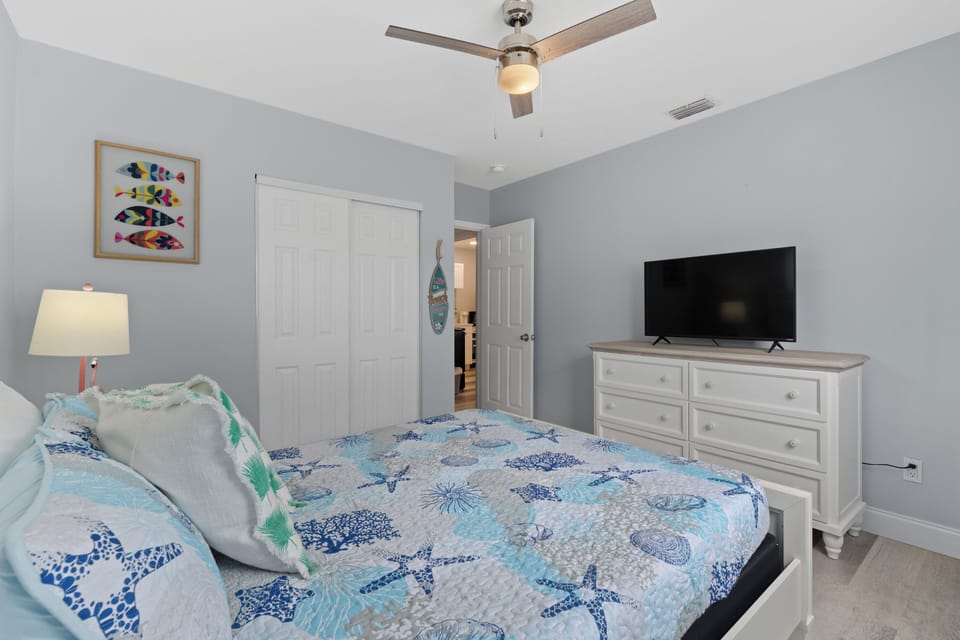 Extra storage and a tv