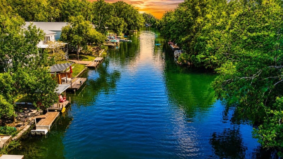 11 Houses from the Main River!!