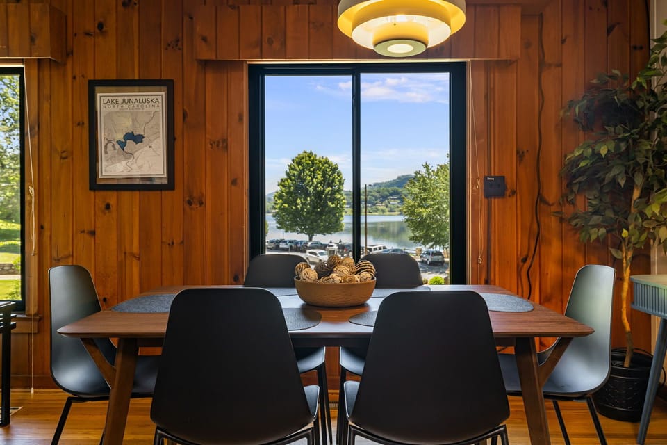 Dining At the Lake House