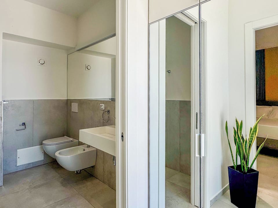 Room, Patio, Sea View | Bathroom