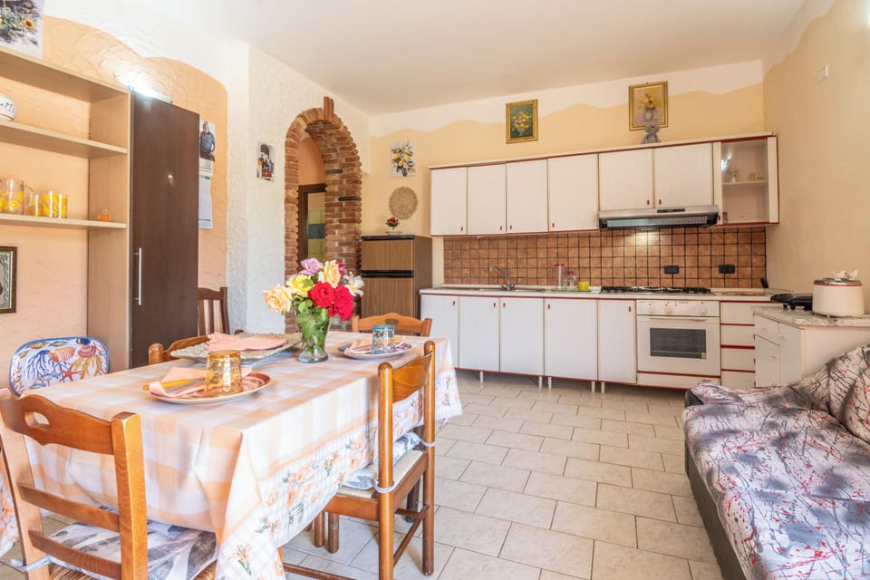 Villa, Garden View | Private kitchen