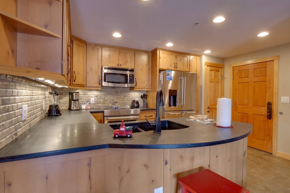 Indoors, Floor, Flooring, Kitchen, Appliance