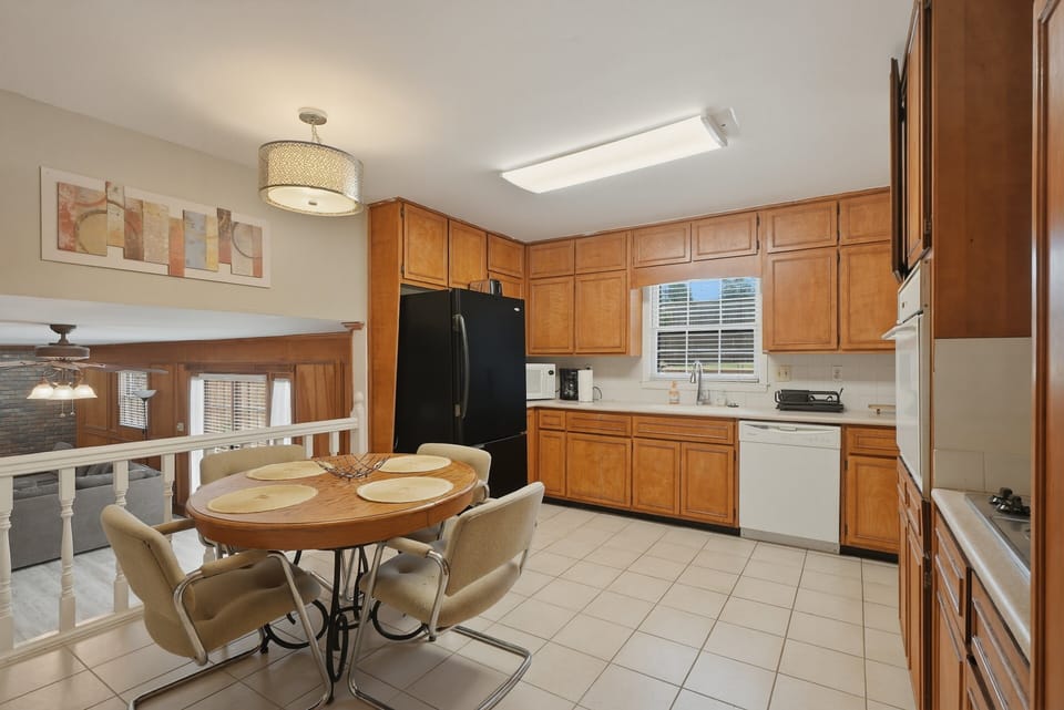 Indoors, Dining Room, Dining Table, Furniture, Table