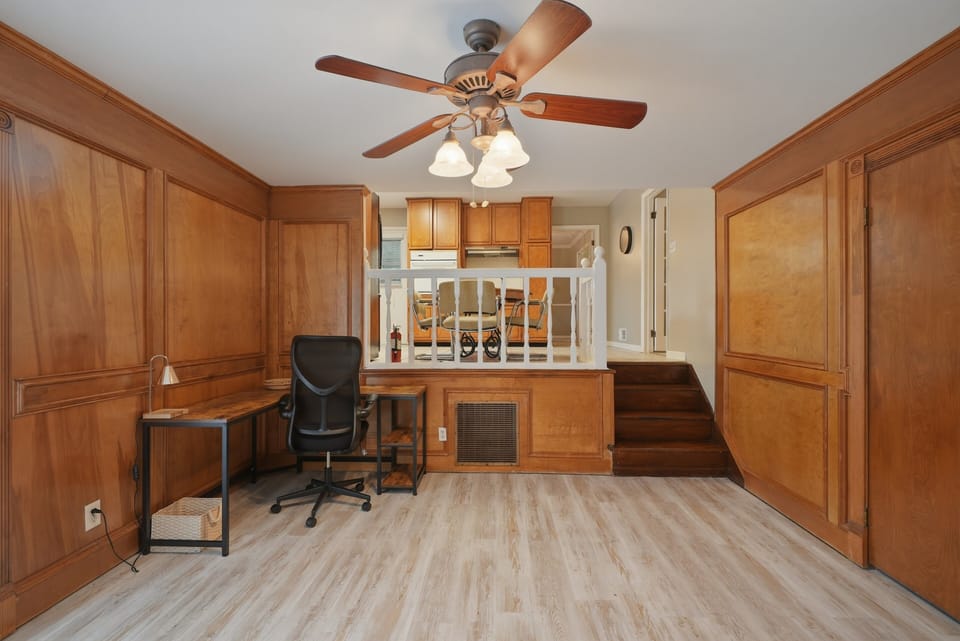 Indoors, Floor, Flooring, Hardwood, Appliance