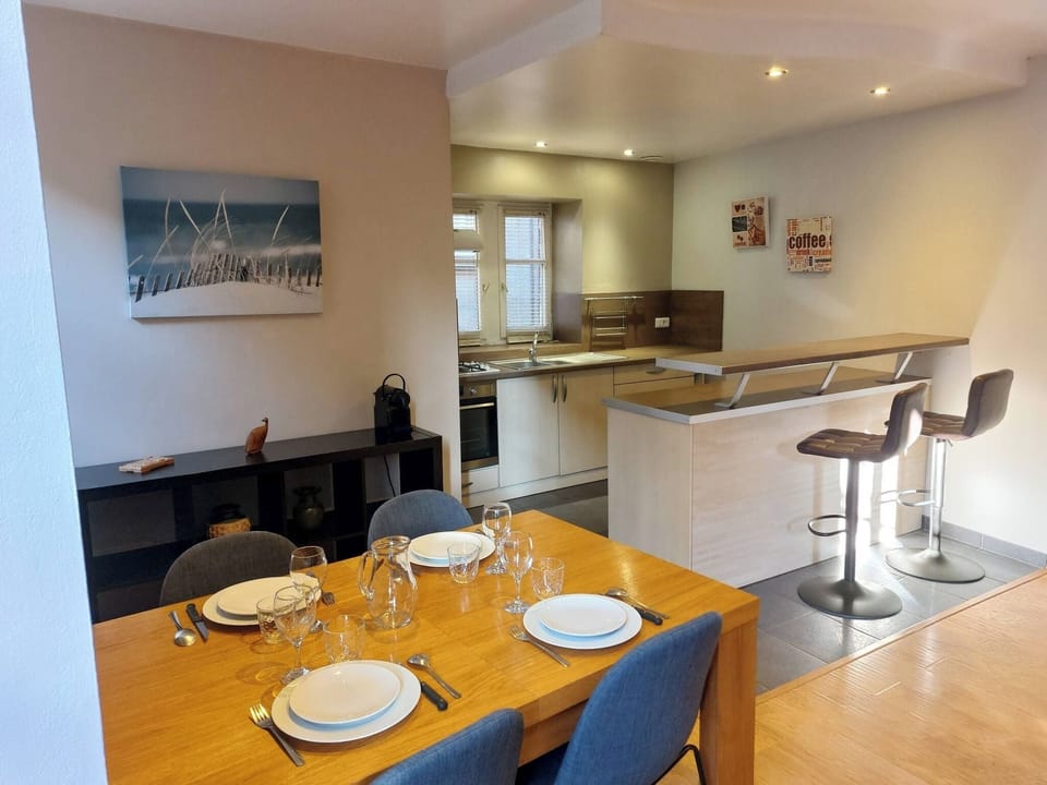 Comfort Apartment | Dining room