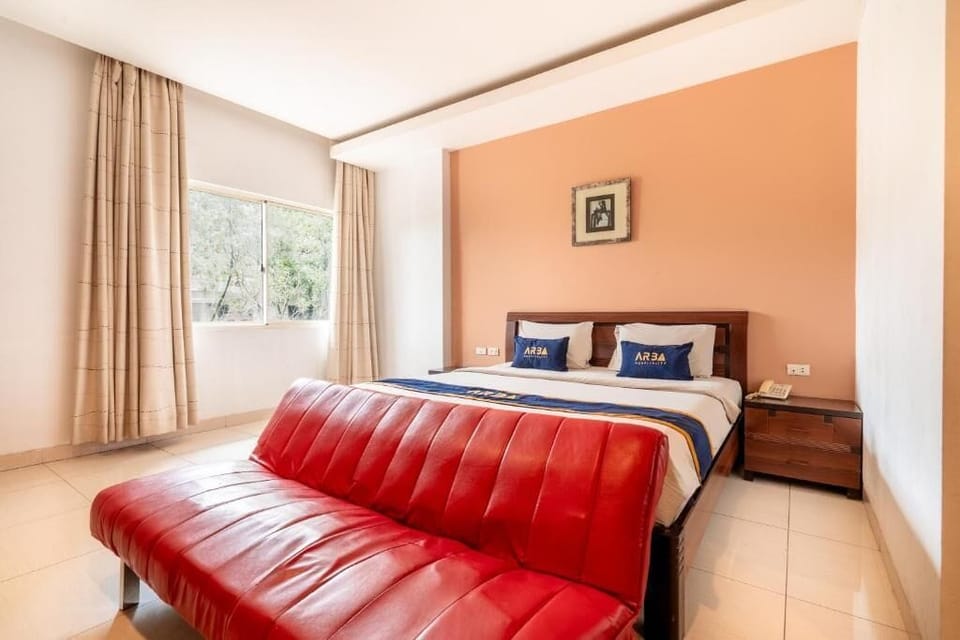Suite | Free WiFi, bed sheets