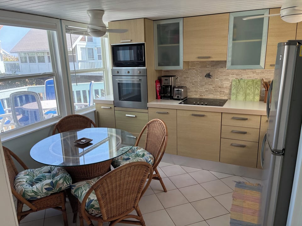 Cross breezes keep the kitchen cool