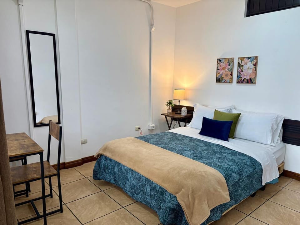 Comfort Room | Free WiFi