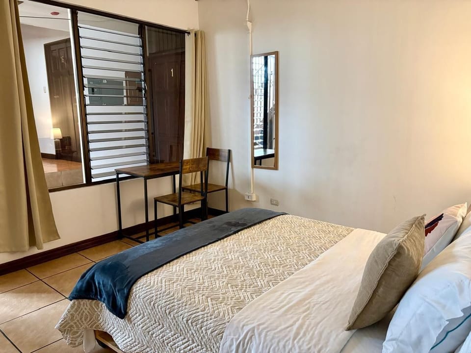 Comfort Room | Free WiFi