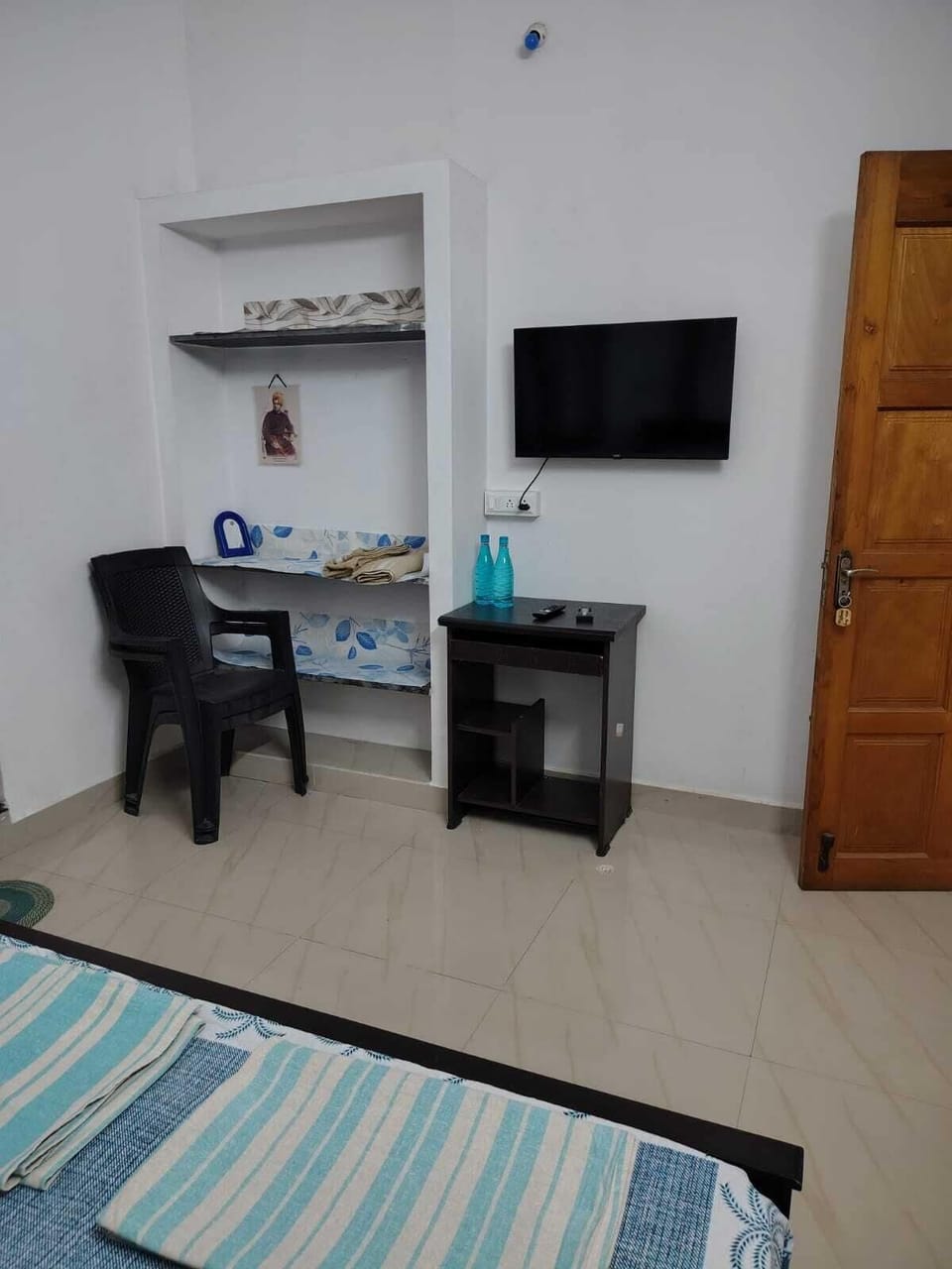 Comfort Double Room | Desk, laptop workspace, iron/ironing board