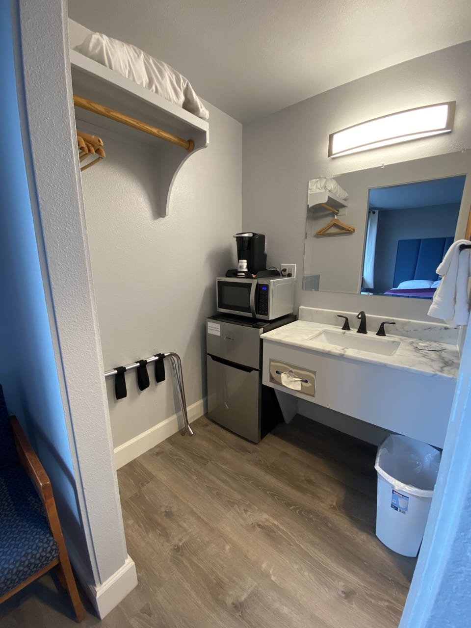 Room, 2 Queen Beds | Bathroom | Shower, free toiletries, towels