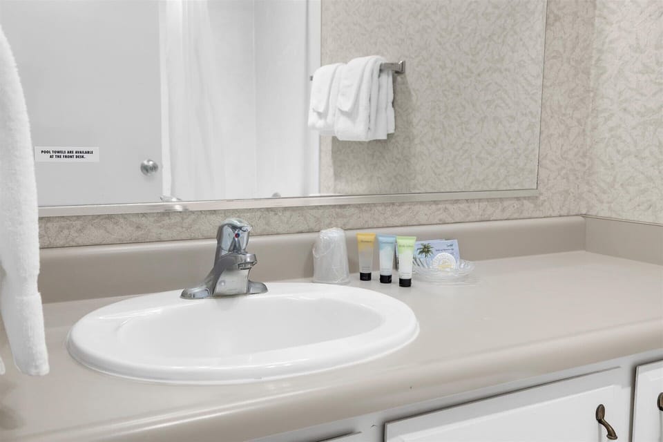 The private bathroom