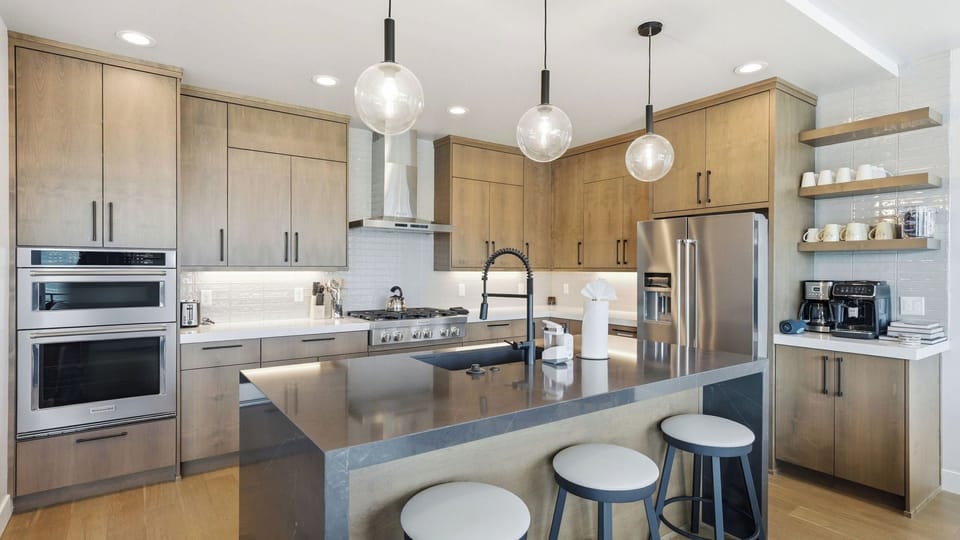 House (5 Bedrooms) | Interior