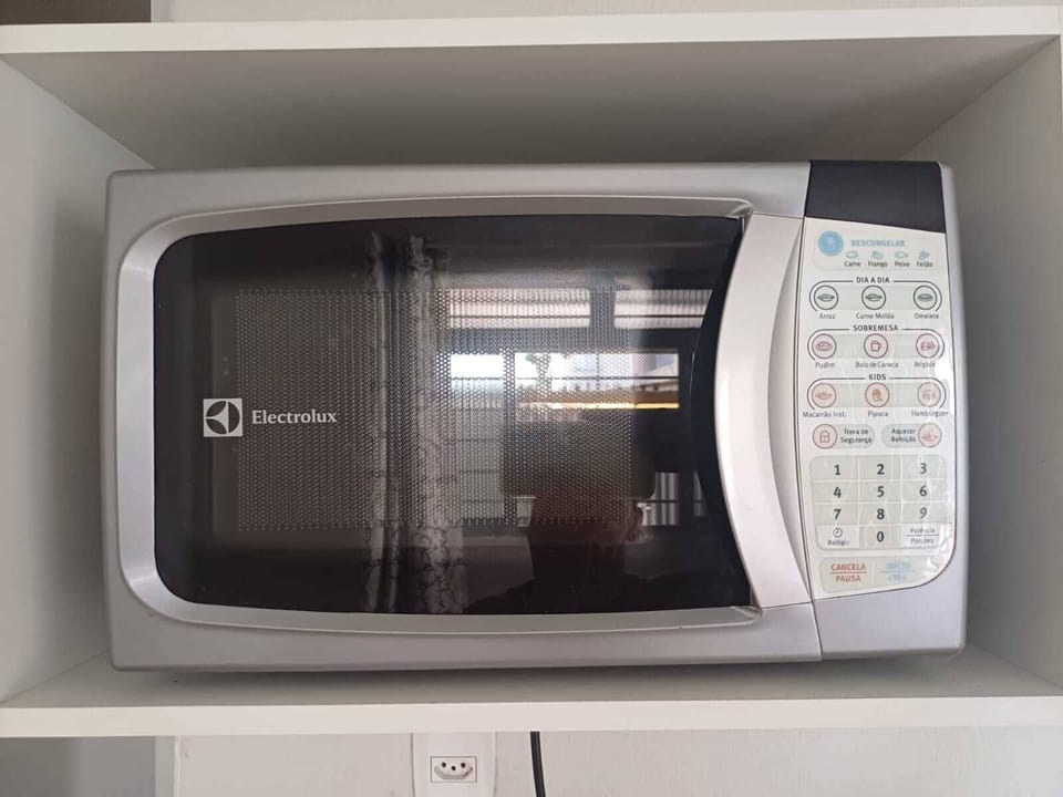 Basic Double Room, Non Smoking | Microwave