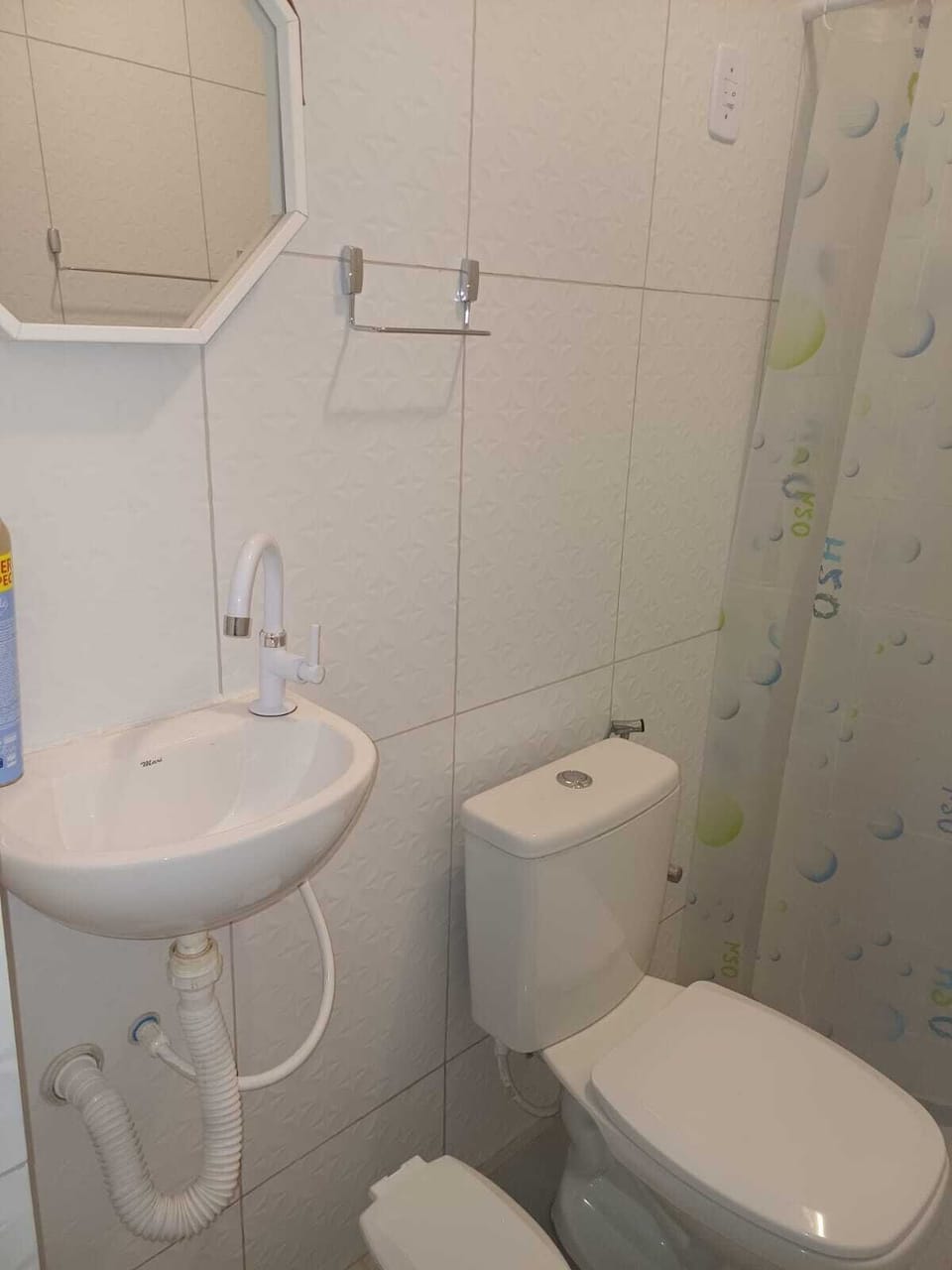 Basic Double Room, Non Smoking | Bathroom