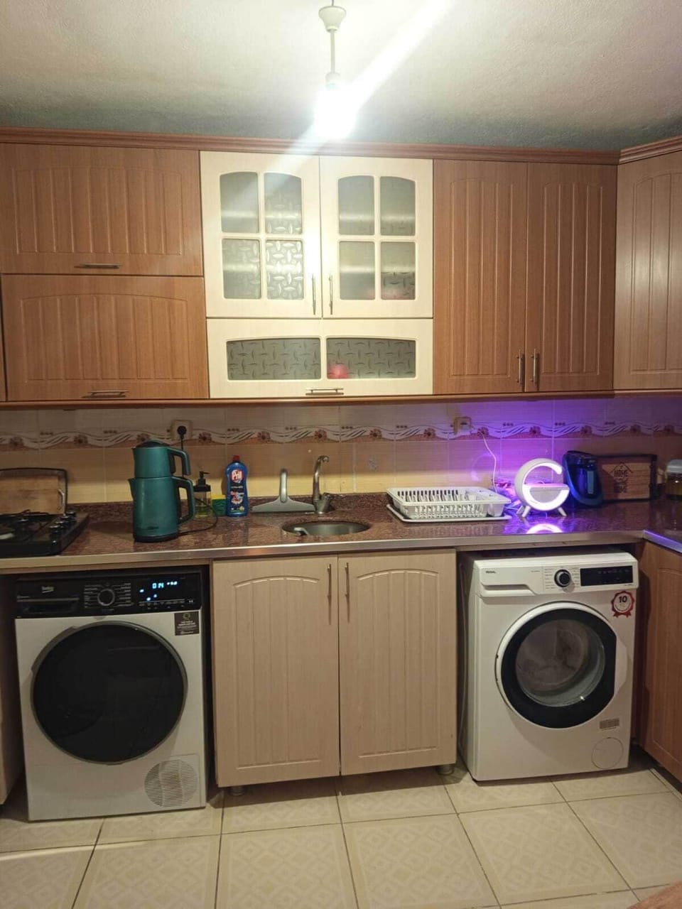 Studio Suite, City View | Private kitchen