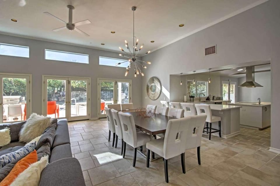 Dinning Table