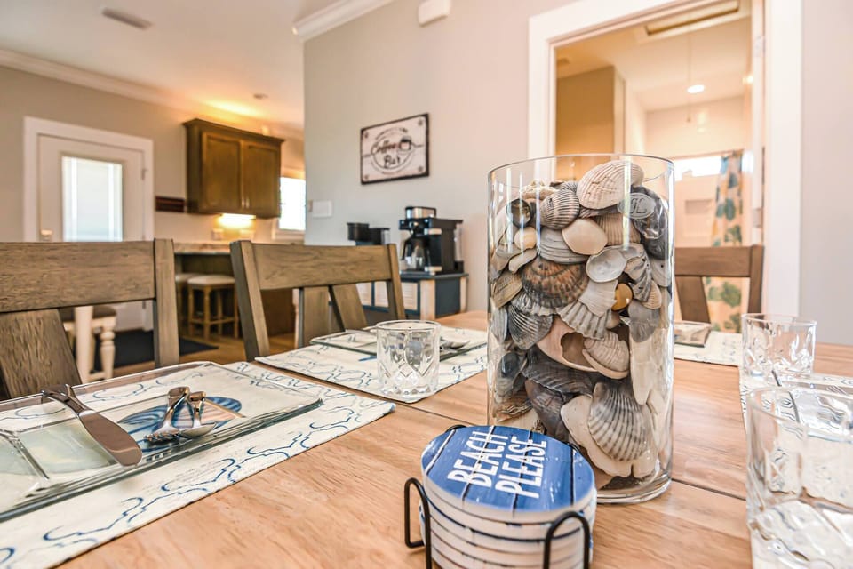 House, 3 Bedrooms, Smoking, Patio | Dining