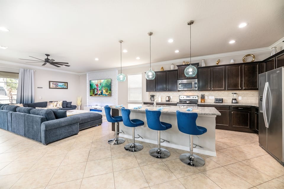 Kitchen with island for 4