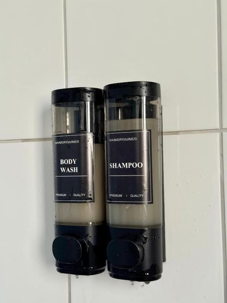 Double Room, Private Bathroom | Bathroom amenities | Bathtub, towels, soap, shampoo