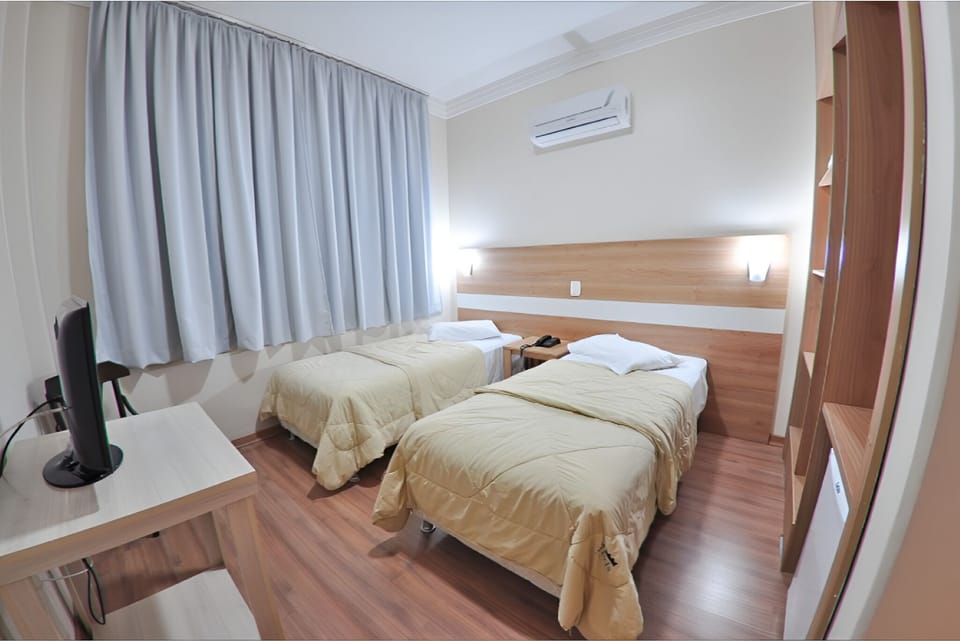 Bedroom. Interior and views may vary based on location and availability.