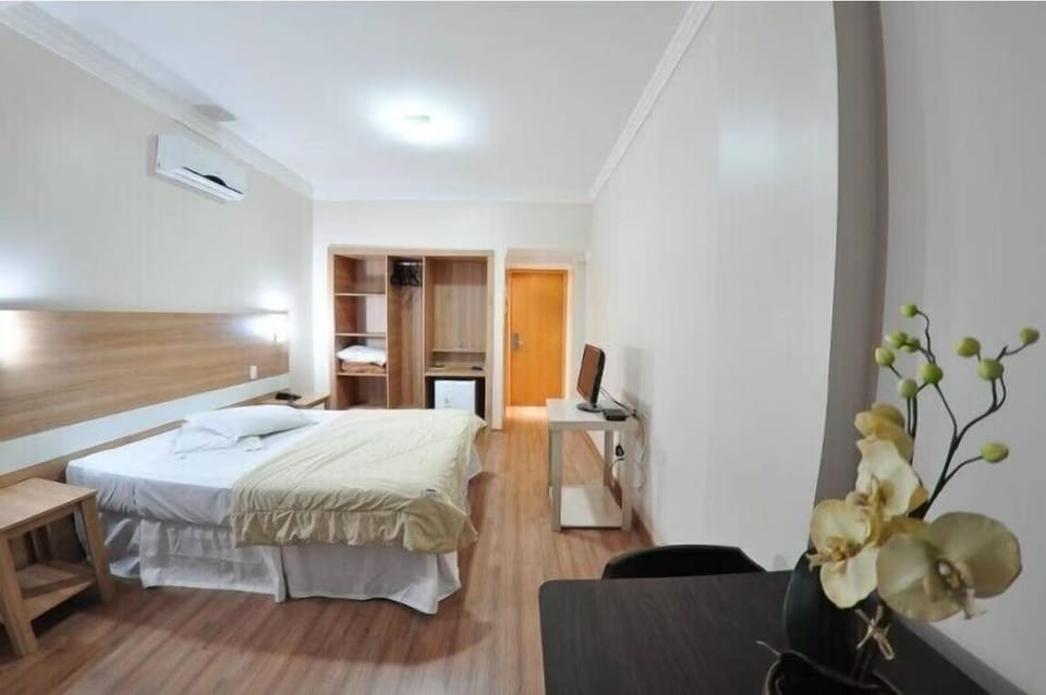 Bedroom. Interior and views may vary based on location and availability.