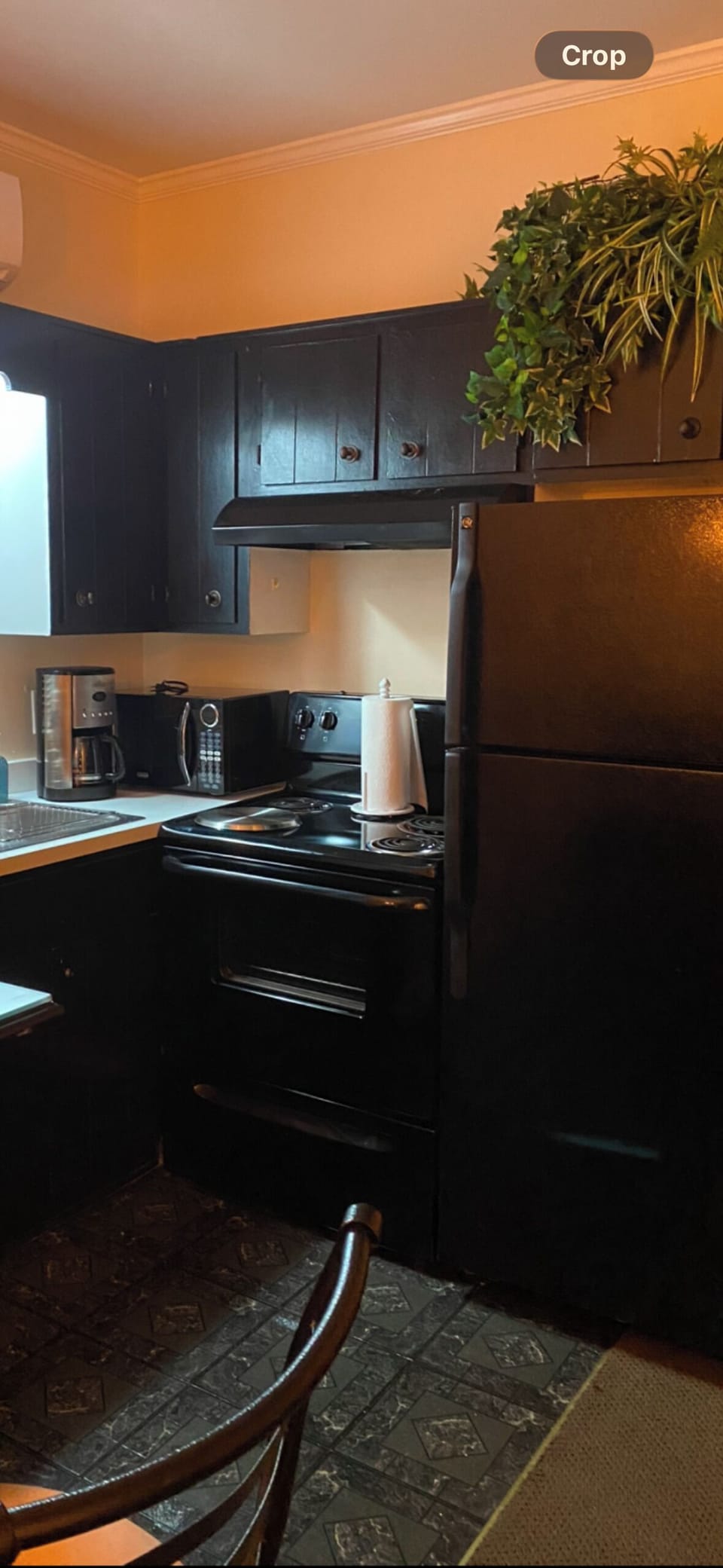 Full kitchen