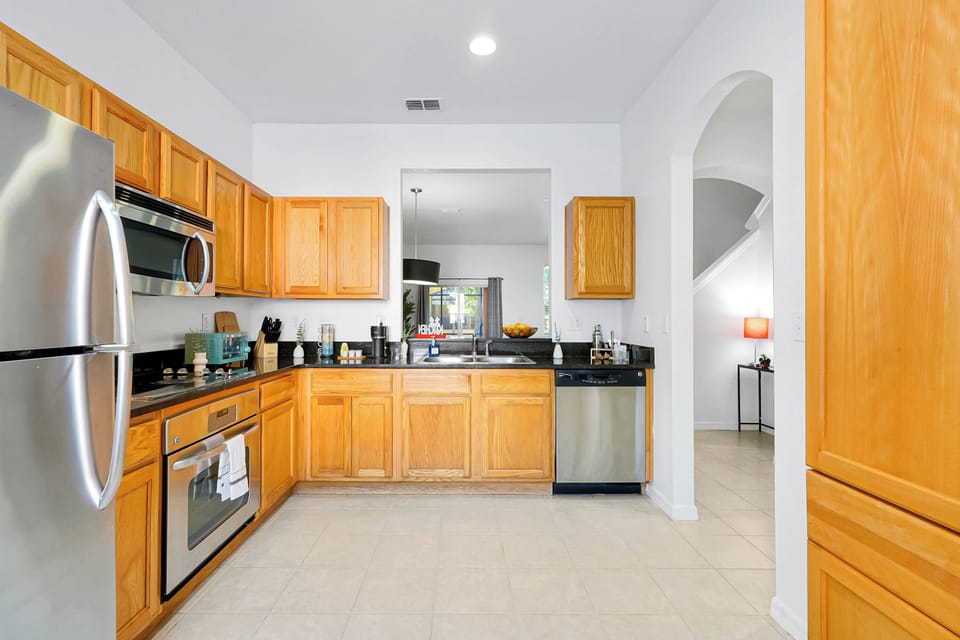 Fully equipped kitchen