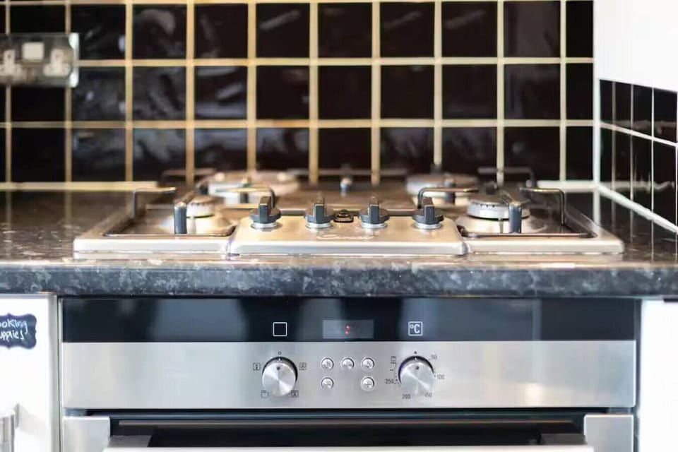 Cook up your favorite meals or heat up a tasty leftover, our kitchen has your back!