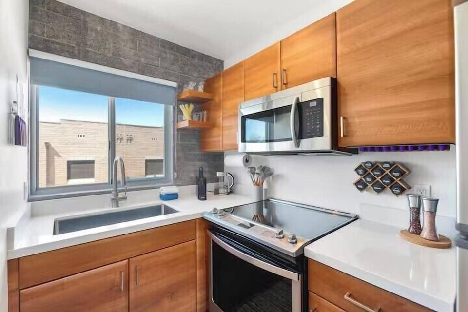 Comfort Apartment | Private kitchen | Fridge, oven, stovetop, dishwasher