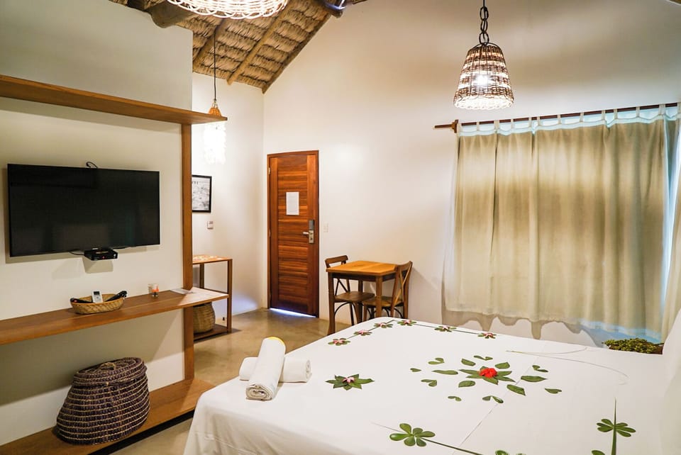 Comfort Suite, Balcony, Garden View | Desk, iron/ironing board, free WiFi
