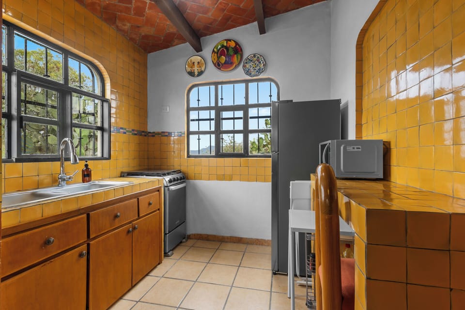 Comfort Villa, Garden View | Private kitchen