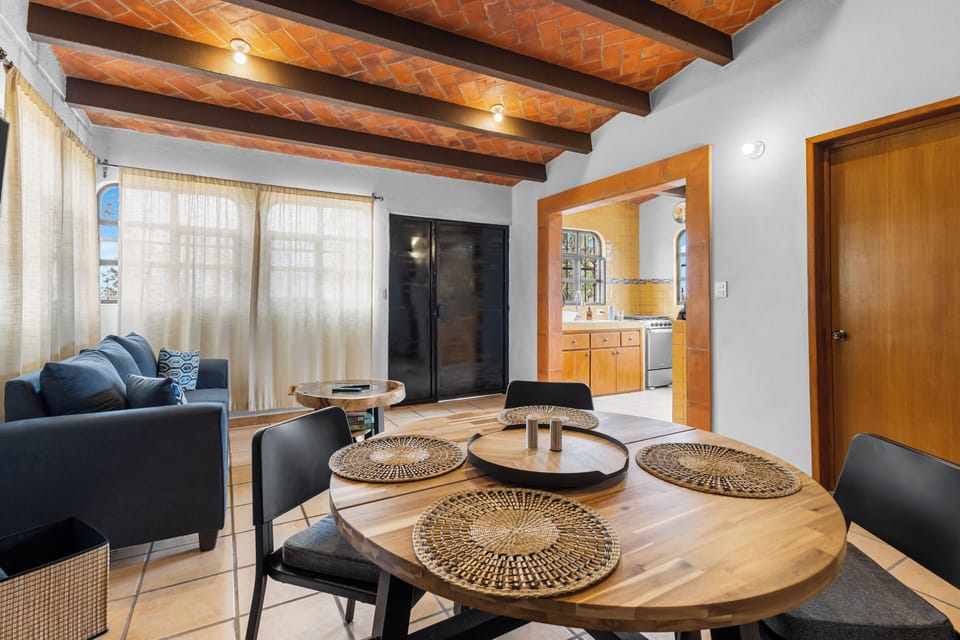 Comfort Villa, Garden View | Dining
