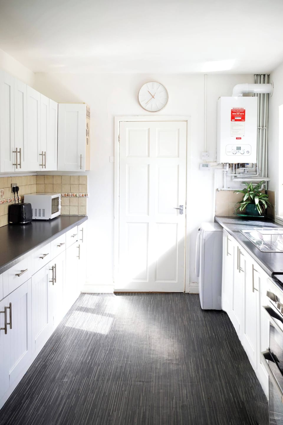 House, 5 Bedrooms | Private kitchen