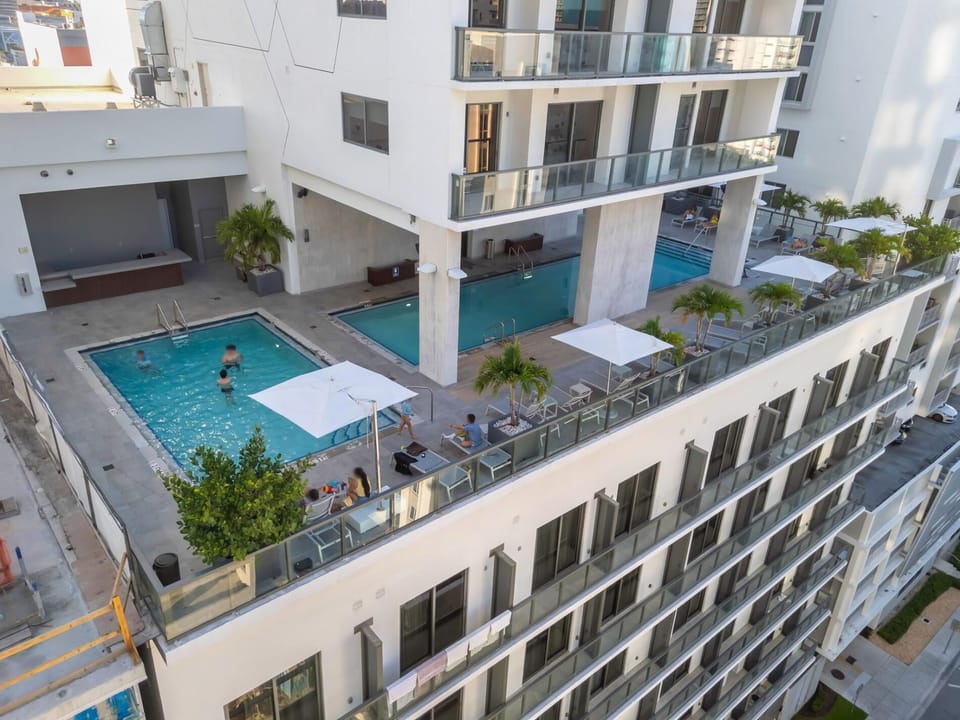 Modern Apartment-Prime Brickell Location in the Heart of Brickell (9852)