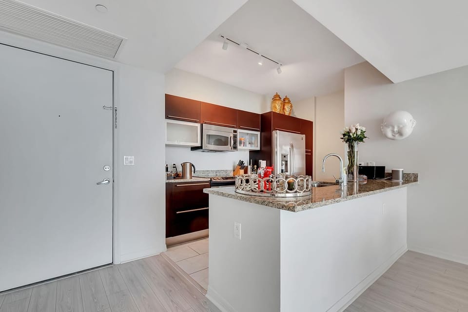 High-Floor Bay View Retreat at The Plaza Brickell (9828)
