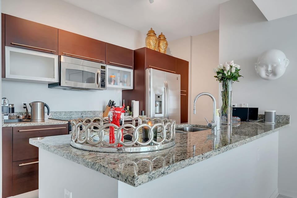 High-Floor Bay View Retreat at The Plaza Brickell (9829)
