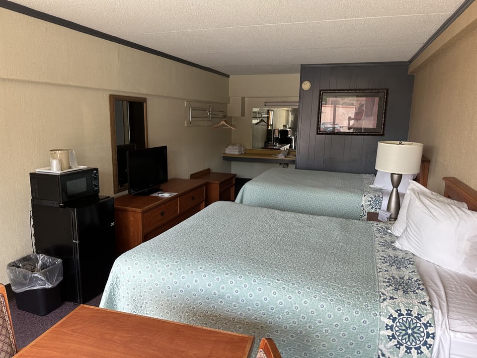 Desk, free WiFi, bed sheets