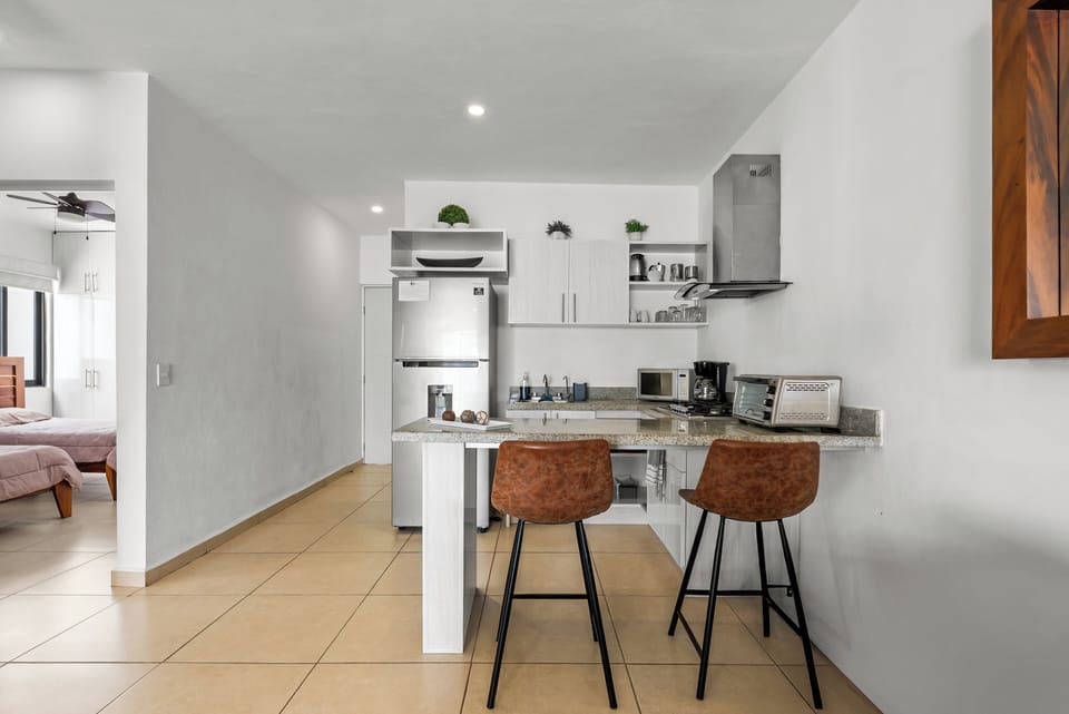 Family Apartment, Garden View | Private kitchen