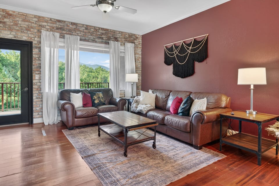 Condo, 2 Bedrooms | Living area