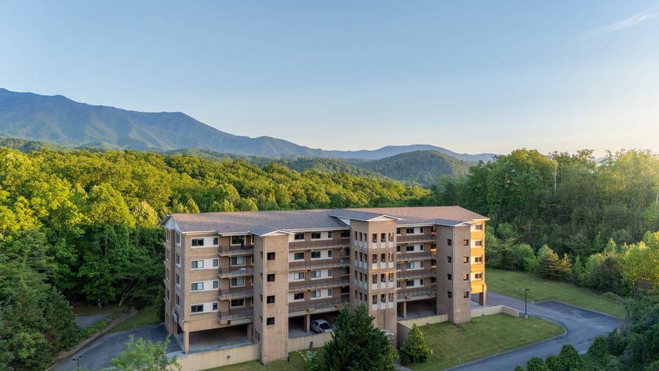 Condo, 2 Bedrooms | Exterior